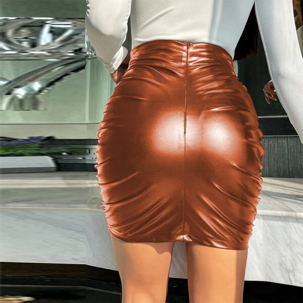 Trendy Elegance: High Waist Pleated Faux Leather Skirt