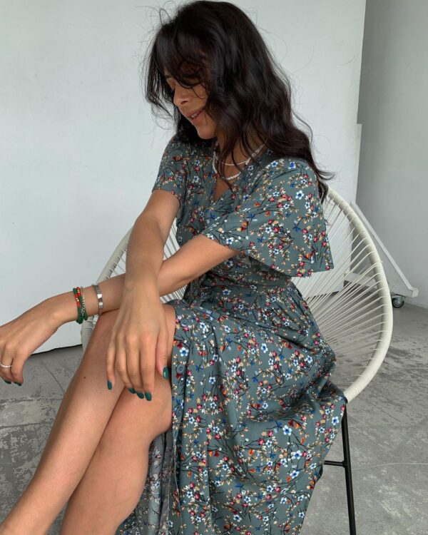 Fresh & Stylish: Spring Summer Mid-Sleeve Waist Split Floral Dress