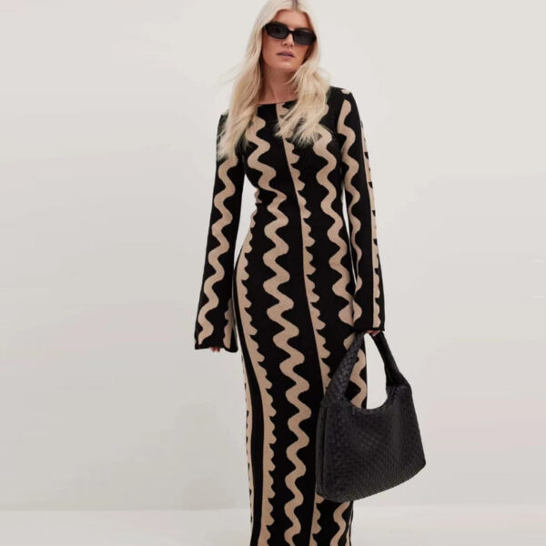Chic and Cozy: Autumn Winter Wave Striped Maxi Dress