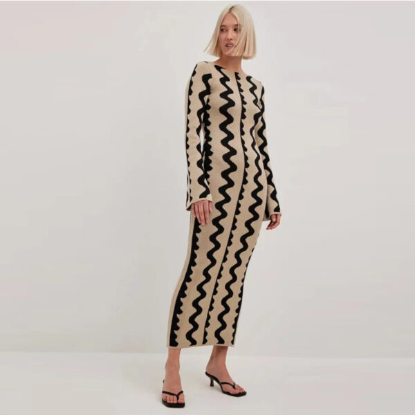 Chic and Cozy: Autumn Winter Wave Striped Maxi Dress