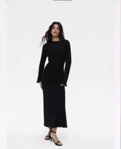 Aston Sienna Chic Escape – Knitted Cutout Dress Set