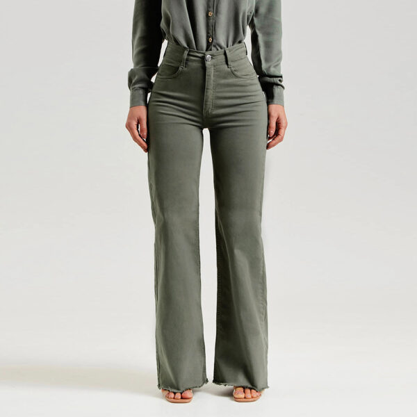 Stylish slim fit flared jeans featuring frayed hem details for a modern touch