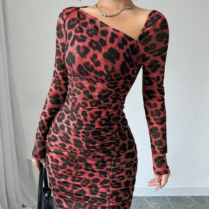 Women's Round Neck Long Sleeve Sexy Leopard Print Dress
