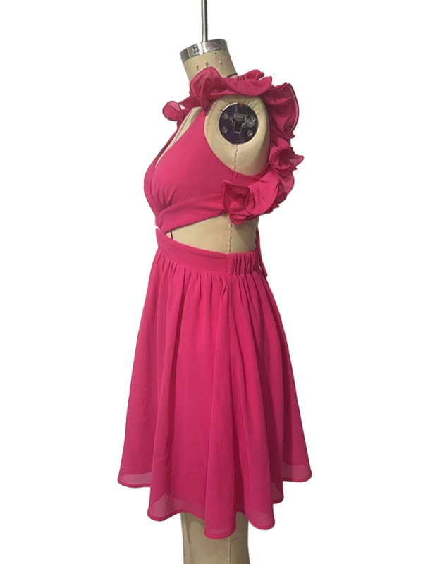 Hollow lace halter back short dress - Image 2